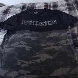 Hollister Medium Black/Camo T-shirt